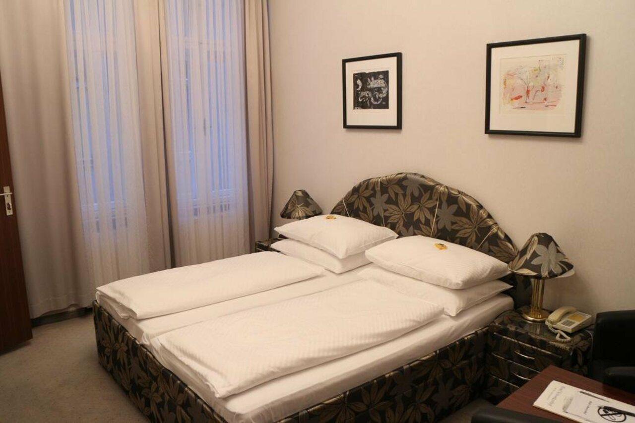 Schweizerhof Hotel Wien